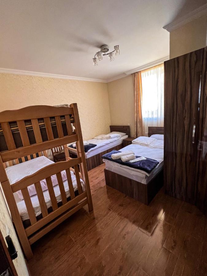 Giorgi'S Guest House Kazbegi Luaran gambar