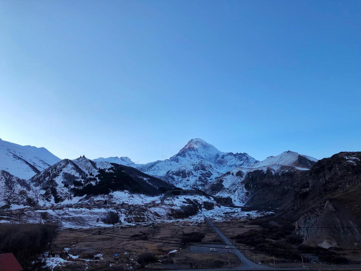 Giorgi'S Guest House Kazbegi Luaran gambar